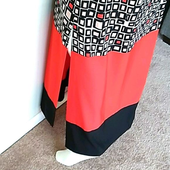 Donna Morgan Sleeveless Maxi Dress. Size 2 - Picture 8 of 10